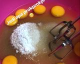Foto langkah ke 3 dari resep Pukis Banyumas Montok.