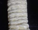 A picture of step 2 of Sausage bread roll🌭.