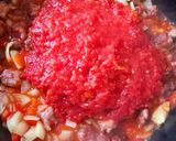 Foto del paso 4 de la receta: Salsa de tomates 🍅 🍝 con salchichita de cerdo o parrillera