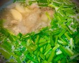 Hình bước làm 3 của món Canh Hẹ, Đậu Hũ Trứng Nấu Nấm Rơm