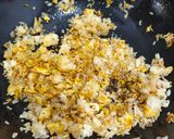 Foto langkah ke 3 dari resep Nasi goreng ayam.