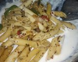 A picture of step 6 of White sauce pasta.