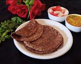 A picture of step 5 of Ragi Roti.