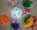A picture of step 1 of Crunchy Chicken Stir-fry.