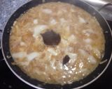Foto del paso 5 de la receta: Fideuá de sepia y gambones (con salmorreta)