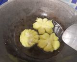 Foto langkah ke 5 dari resep Donat Ubi Kuning Pandan.