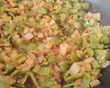 Foto del paso 5 de la receta: "Arroz" de Coliflor con Pollo y verdura🫑🍆🧅