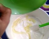 Foto langkah ke 4 dari resep Bolu Kukus Pelangi (Putih Telur)Lembutnya Super😋.