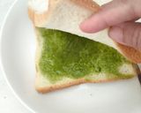 Foto langkah ke 1 dari resep Matcha Lava Toast.