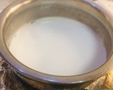 A picture of step 1 of મખાણા ફીરની.