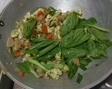 Foto langkah ke 3 dari resep Capcay bumbu iris.