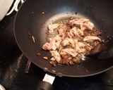 รูปขั้นตอนการทำที่ 4 ของ ผัดวุ้นเส้นกะทิใส่ไก่ ฮาลาล
