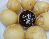 Foto langkah ke 4 dari resep DONAT ROTI GORENG (Mudah,murah,tanpa mixer).
