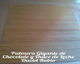 Foto del paso 1 de la receta: Palmera gigante de chocolate y dulce de Leche
