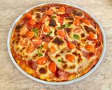 Fekete-erdei sonkás pizza gluténmentesen recept fázis 5 fotója