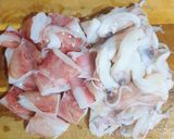 Hình bước làm 2 của món Mực xào thơm cà