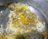 A picture of step 5 of Egg bhurji.