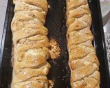 Foto del paso 5 de la receta: Trenzado de mozzarella y salame!