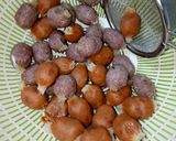 Hình bước làm 2 của món Mì Ý Củ Dền Xúc Xích Chorizo