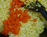Foto langkah ke 3 dari resep Nasi Goreng Kunyit.
