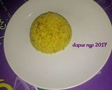 Foto langkah ke 4 dari resep Nasi Goreng Kunyit.