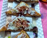 A picture of step 4 of Triangle Malai toast.