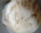 Foto langkah ke 2 dari resep Roti Kelapa.