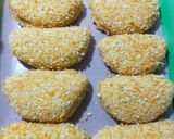 Foto langkah ke 7 dari resep Donat Labu Kuning_ala2 Burger.