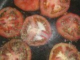 Arepa con plátano y tomate