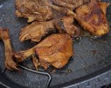 Foto langkah ke 4 dari resep Ayam Bakar Kecap Empuk & Medok.