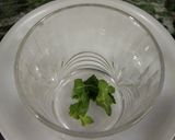 A picture of step 1 of Rose mojito.