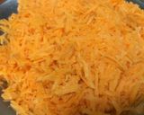 A picture of step 1 of Gajar ka Halwa / carrot halwa.