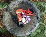 Foto langkah ke 2 dari resep Sambel Terasi Mangga.