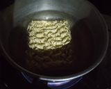 Foto langkah ke 1 dari resep Mi Goreng cabai hijau.