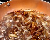 A picture of step 2 of Nan's Onion Jam.