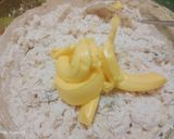 Foto langkah ke 3 dari resep Kue Bawang Gunting.