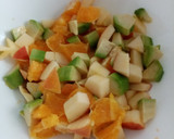 Foto del paso 1 de la receta: Ensalada con frutas y salsa de yogurt