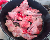 Foto del paso 1 de la receta: Conejo con tomate