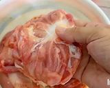 รูปขั้นตอนการทำที่ 1 ของ ข้าวยำไก่แซ่บ