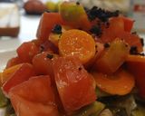 Foto del paso 7 de la receta: Ensalada fría de judías verdes con tomate rosa y arena de aceitunas negras