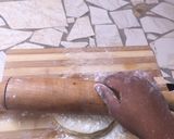A picture of step 5 of Pastry samosas.
