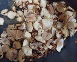 A picture of step 2 of Chicken jalfrezi.
