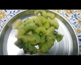 A picture of step 1 of Natural Kiwi pulp Karachi halwa.