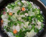 Foto langkah ke 2 dari resep Sayur Sop Telur Puyuh.