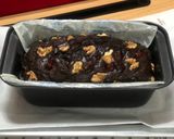 A picture of step 6 of Rich Choco Oven Cake.