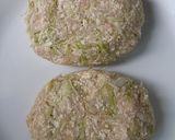 รูปขั้นตอนการทำที่ 2 ของ ไก่บดเต้าหู้กะหล่ำปลีแฮมเบิร์ก