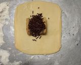 Foto langkah ke 6 dari resep Bolen pisang dan choco cheese roll.