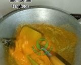 Foto langkah ke 2 dari resep Gulai daun singkong ikan asap.