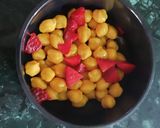 A picture of step 2 of Chana/Chickpeas Salad (for kids).