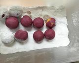 Foto langkah ke 4 dari resep Taro Cringkle Cookies.